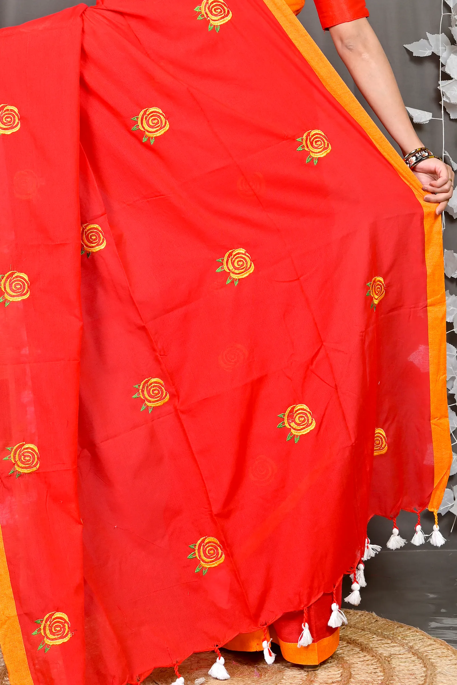 Red Pure Cotton Parag Embroidery Handloom saree (209)